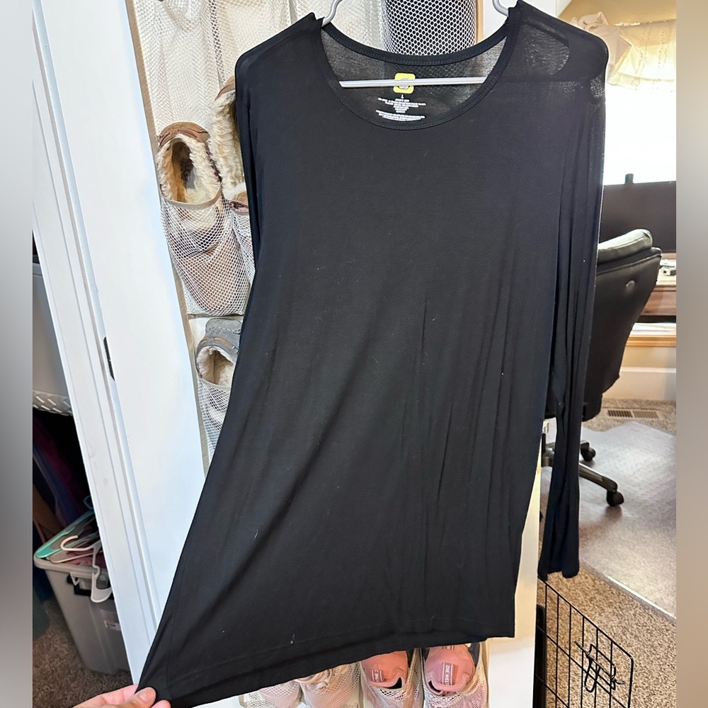 Black WonderWink long sleeve size large